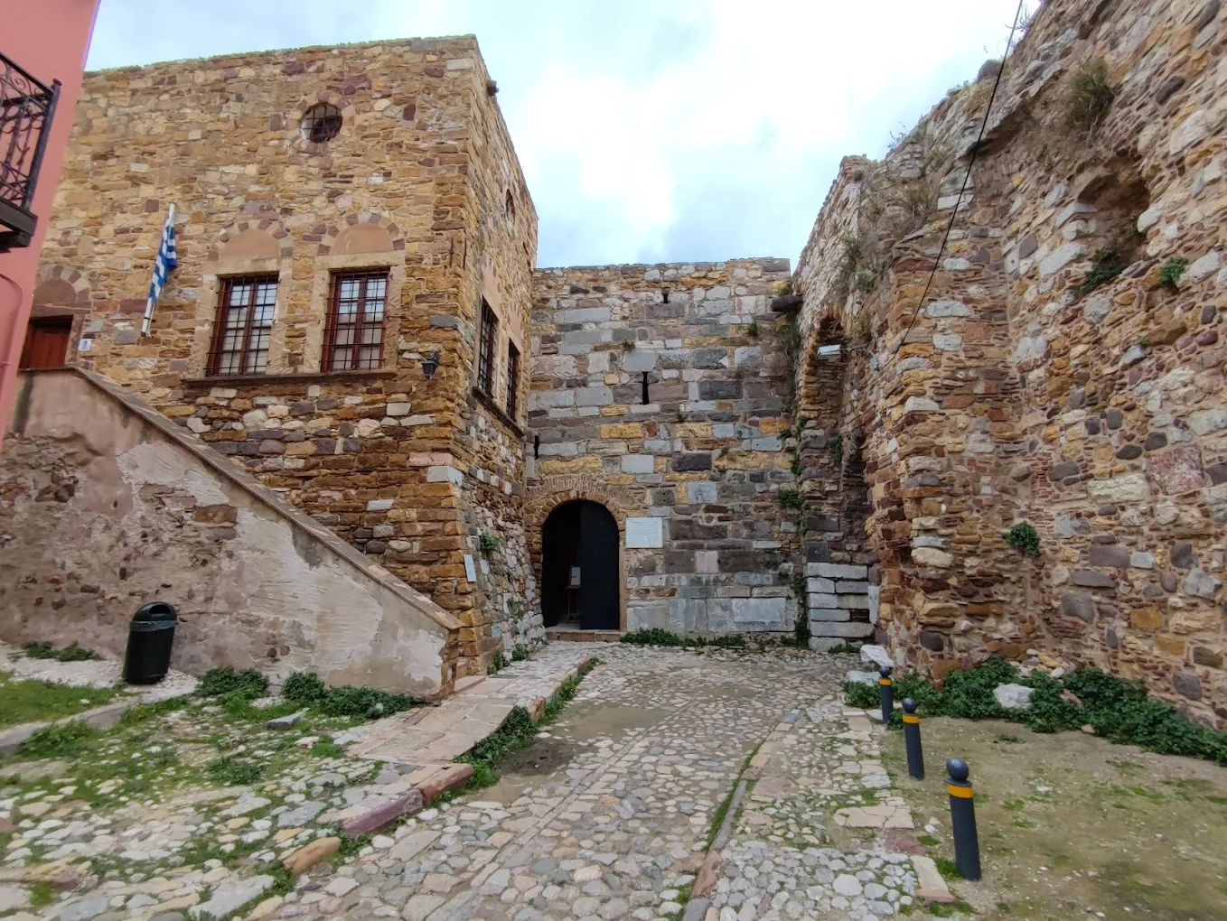 παλάτι Ιουστινιάνη στο κάστρο της Χίου